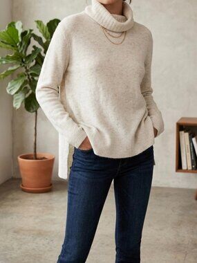 Banana Republic Womens Oversized Med Turtleneck Sweater Fine Merino Wool/Alpaca